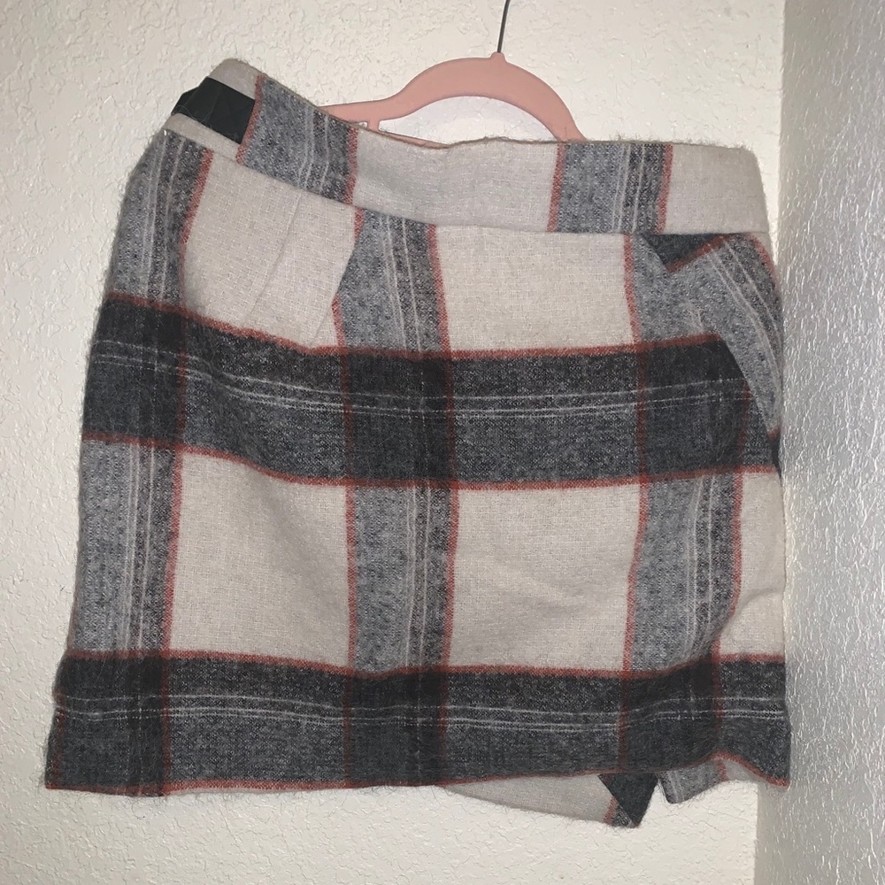 Skirt - Picture 3 of 3